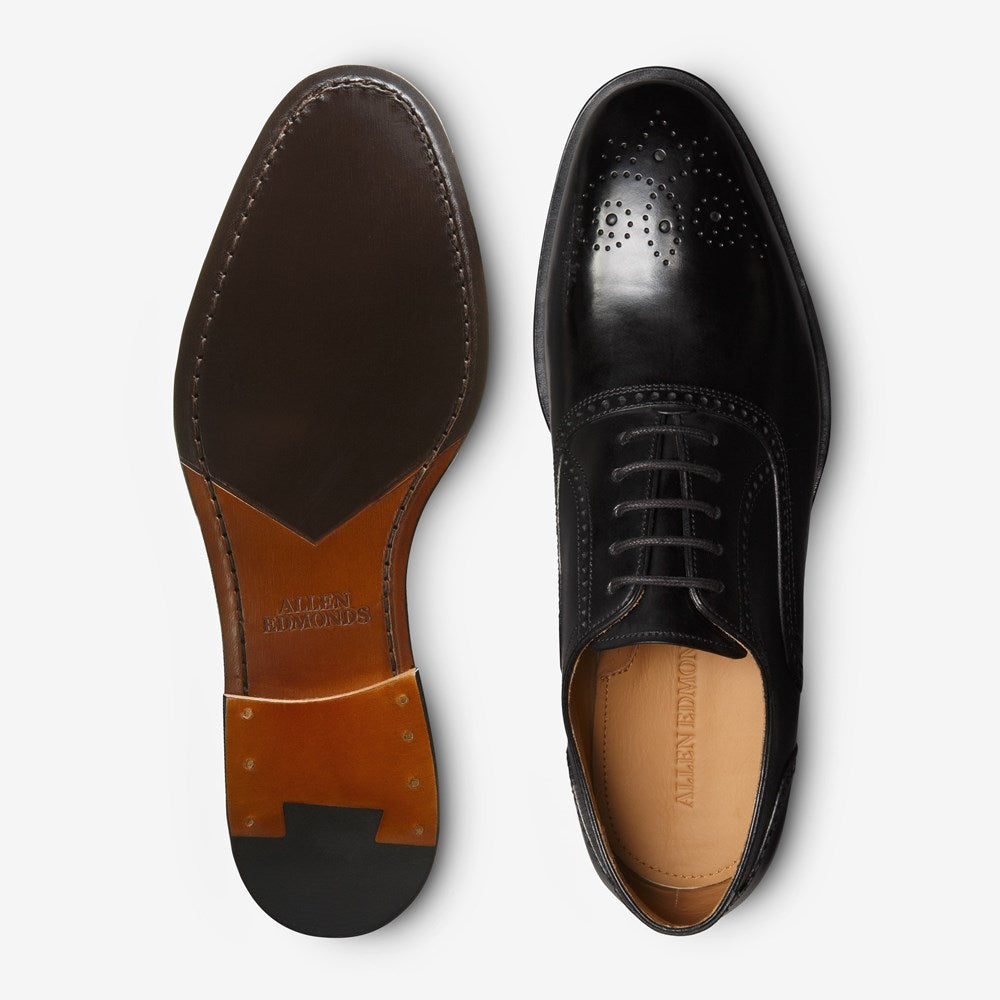 ALLEN EDMONDS SIENA MEDALLION OXFORD - BLACK